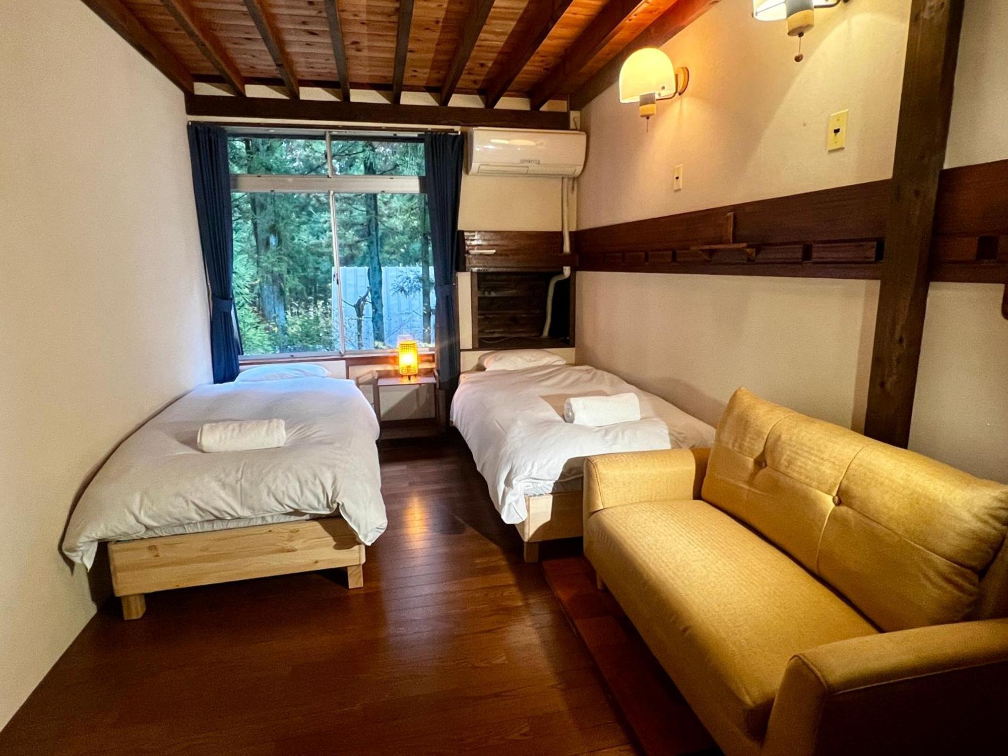 Sneaky Peaks Hotel Hakuba Exterior photo