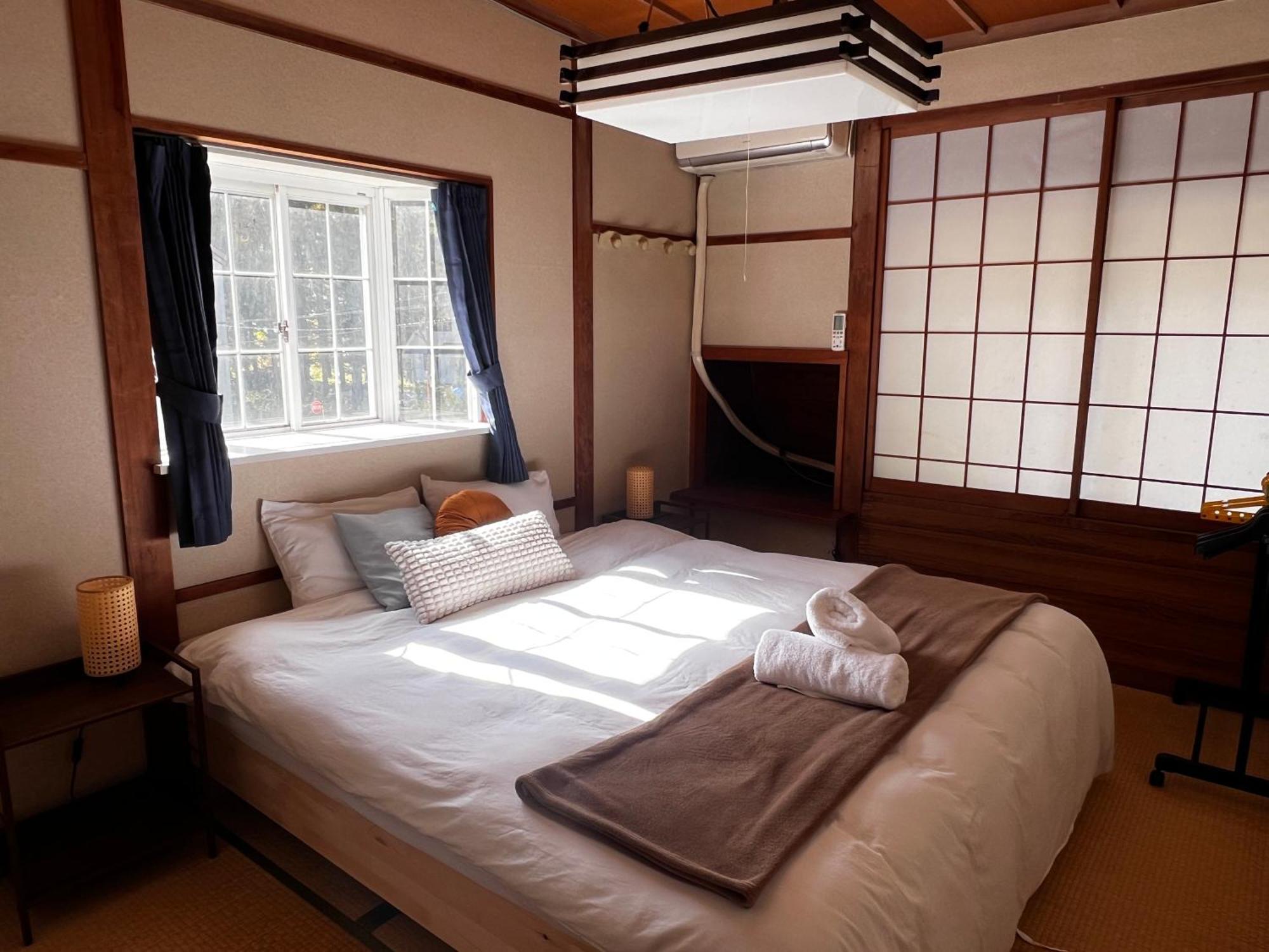 Sneaky Peaks Hotel Hakuba Exterior photo