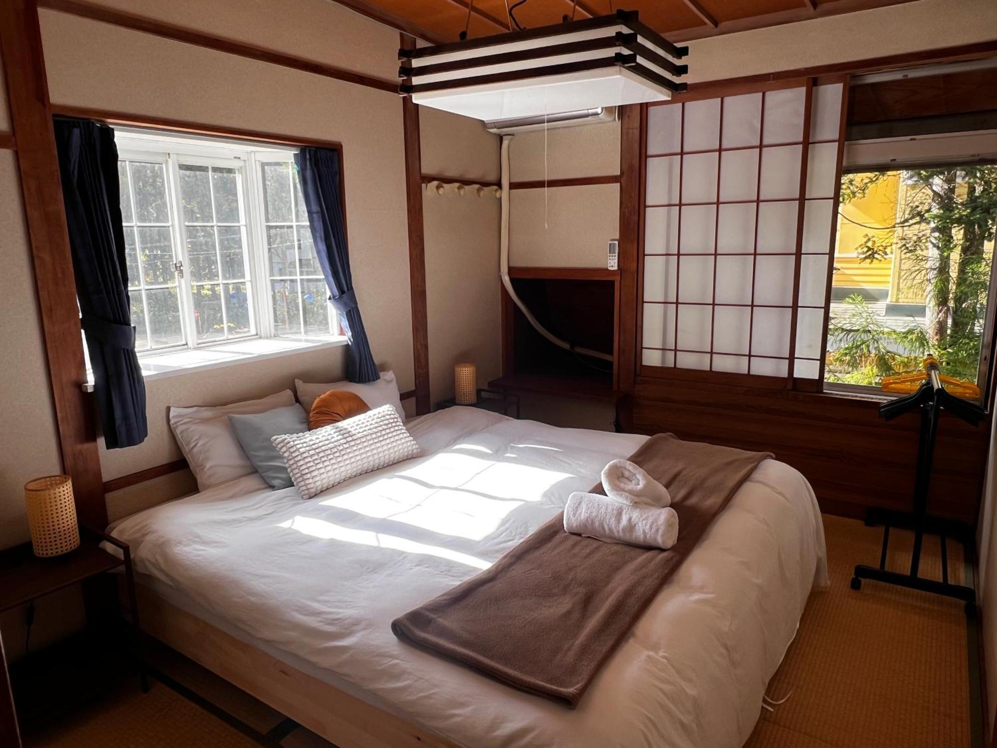 Sneaky Peaks Hotel Hakuba Exterior photo